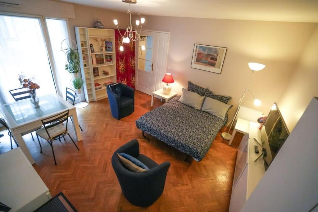 Apartament Charming Studio With Terrace Paryż Zewnętrze zdjęcie